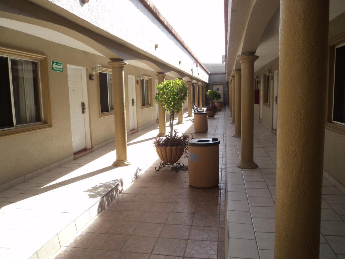 Hotel San Martin エルモシヨ エクステリア 写真