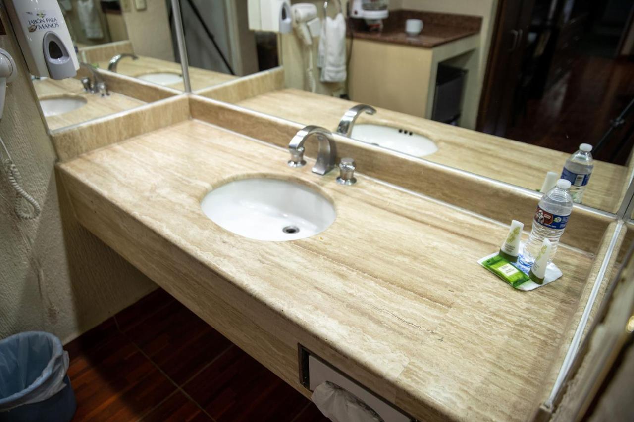 Hotel San Martin エルモシヨ エクステリア 写真